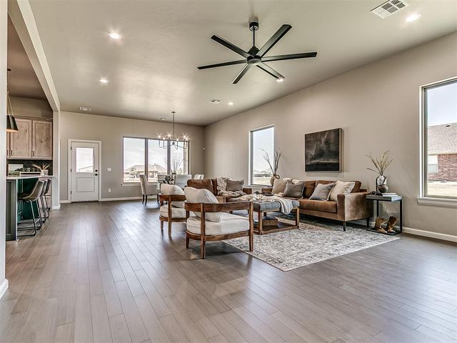 29771 Jade Street, Cashion, OK 73016
