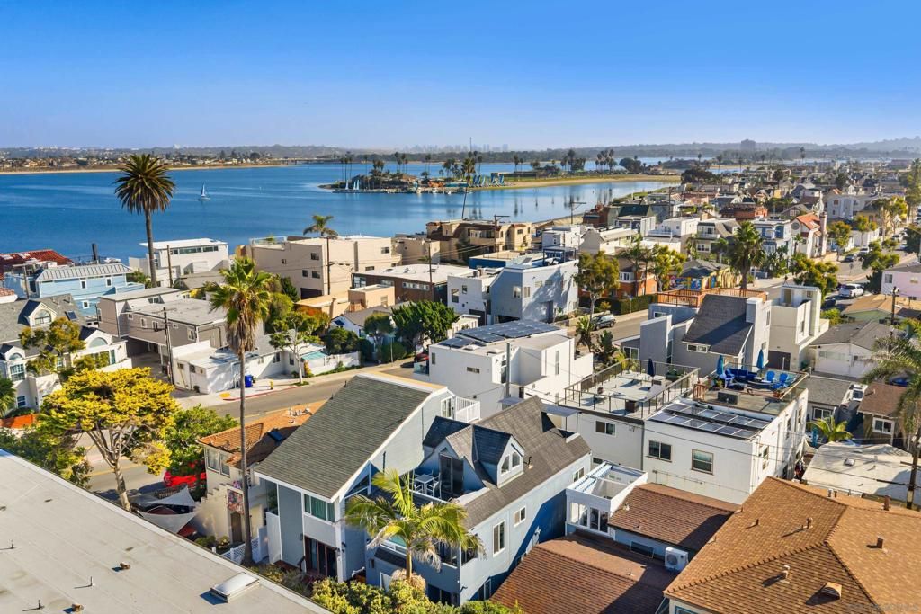 737 Whiting Court, San Diego, CA 92109 — photo 3