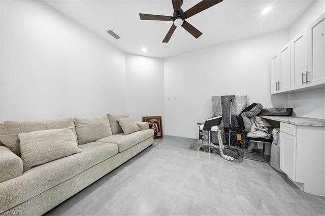 3261 15th AVE SW, Naples, FL 34117