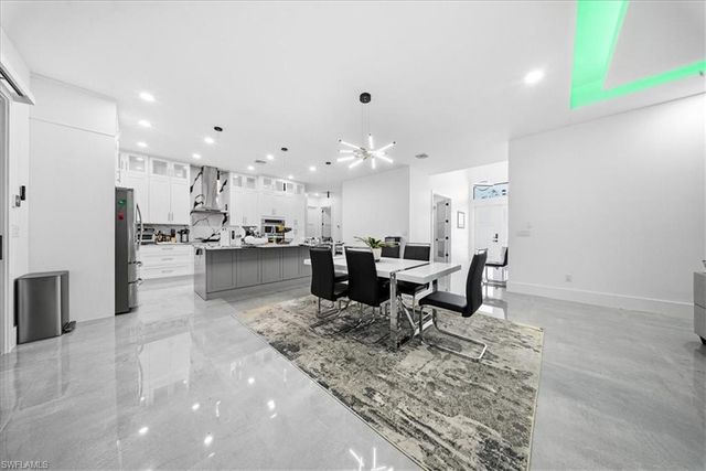 3261 15th AVE SW, Naples, FL 34117