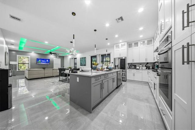 3261 15th AVE SW, Naples, FL 34117