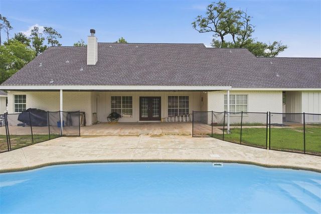 1886 Walker Road, Sulphur, LA 70665