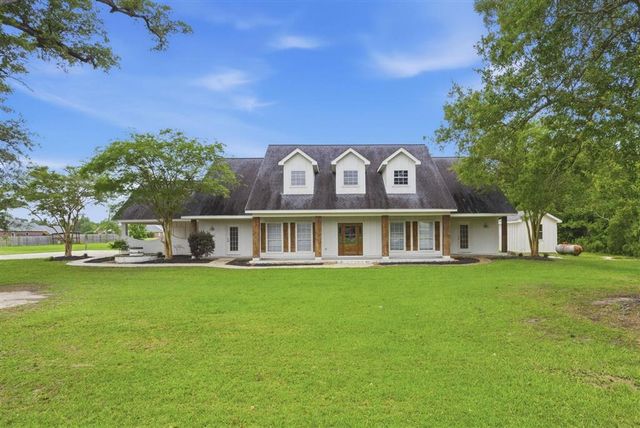 1886 Walker Road, Sulphur, LA 70665