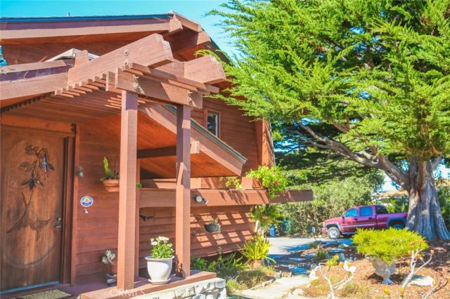 492 Dorset Street, Cambria, CA 93428