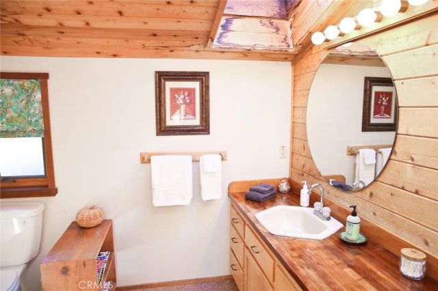 492 Dorset Street, Cambria, CA 93428
