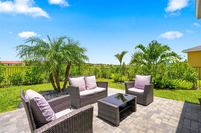 10555 SW VASARI Way, Port St. Lucie, FL 34987