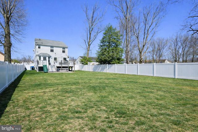 913 LONGWOOD AVE, Cherry Hill, NJ 08002