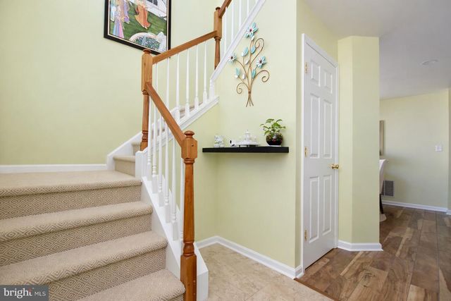 913 LONGWOOD AVE, Cherry Hill, NJ 08002