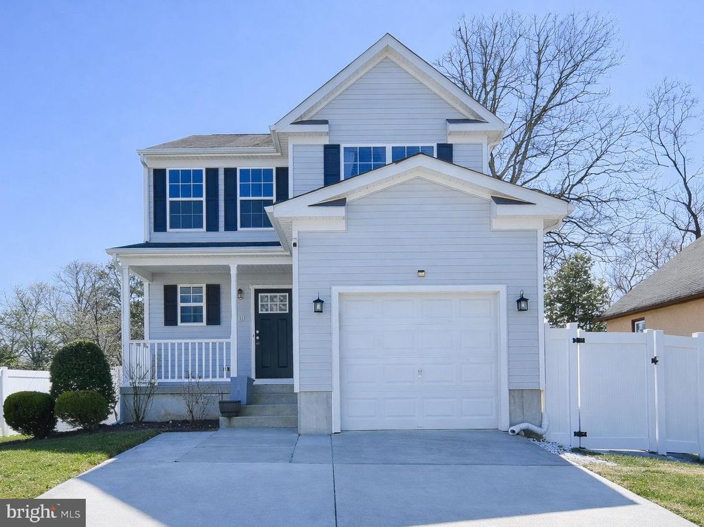 913 LONGWOOD AVE, Cherry Hill, NJ 08002