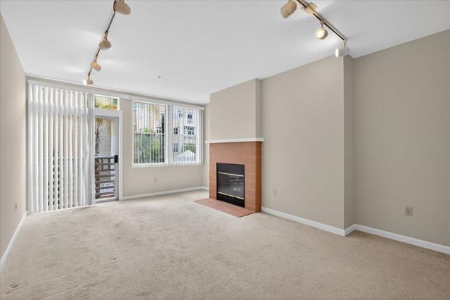 550 Ortega Avenue A203, Mountain View, CA 94040