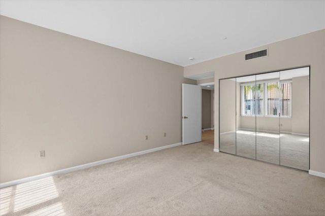 550 Ortega Avenue A203, Mountain View, CA 94040