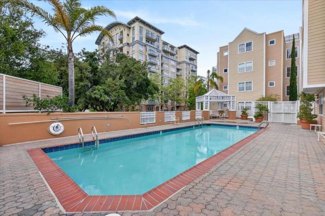 550 Ortega Avenue A203, Mountain View, CA 94040