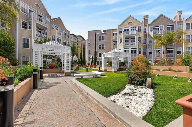 550 Ortega Avenue A203, Mountain View, CA 94040