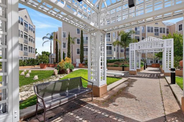 550 Ortega Avenue A203, Mountain View, CA 94040