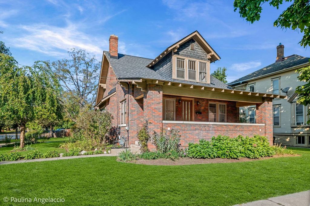 418 S Hough Street, Barrington, IL 60010 — photo 2