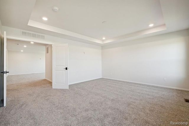 61836 Hevel Lane, Washington, MI 48094