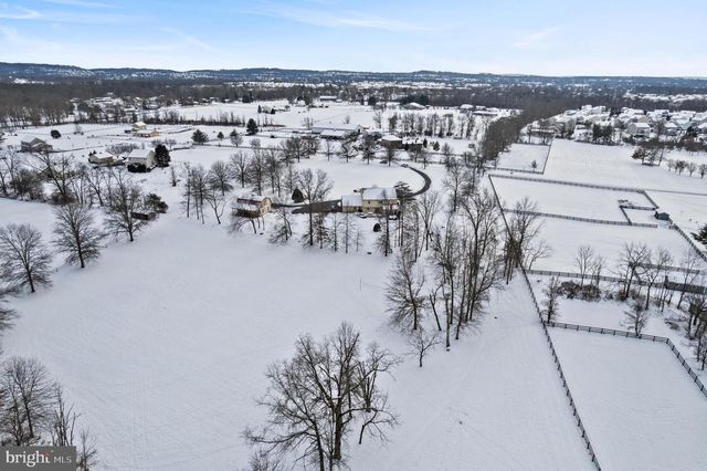 118 MIDDLE CREEK RD, Gilbertsville, PA 19525