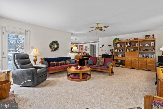 118 MIDDLE CREEK RD, Gilbertsville, PA 19525