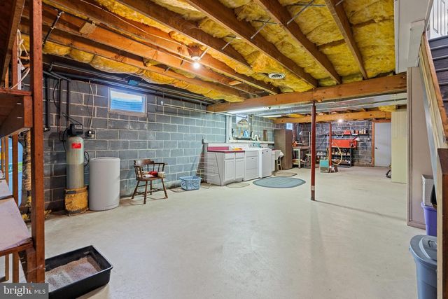 118 MIDDLE CREEK RD, Gilbertsville, PA 19525