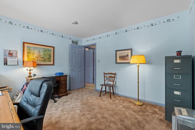 118 MIDDLE CREEK RD, Gilbertsville, PA 19525