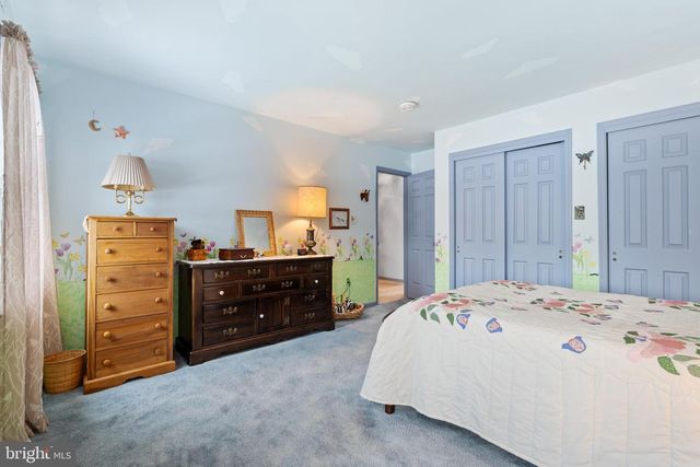 118 MIDDLE CREEK RD, Gilbertsville, PA 19525