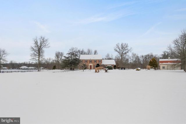 118 MIDDLE CREEK RD, Gilbertsville, PA 19525