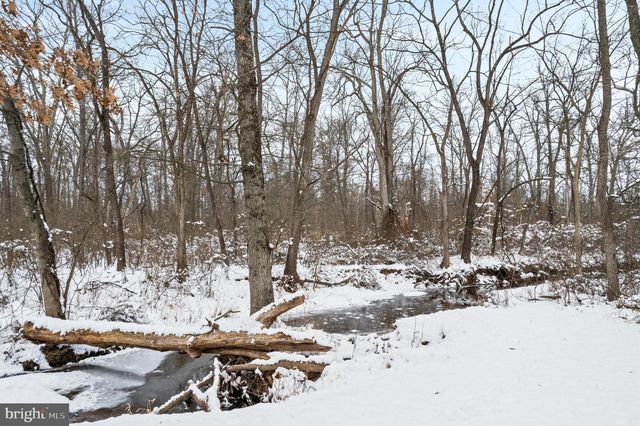 118 MIDDLE CREEK RD, Gilbertsville, PA 19525