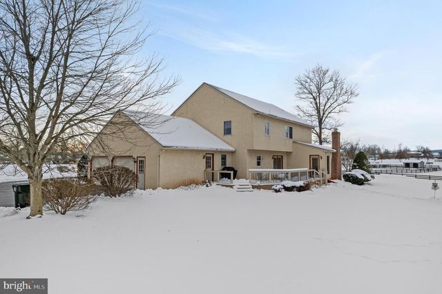 118 MIDDLE CREEK RD, Gilbertsville, PA 19525