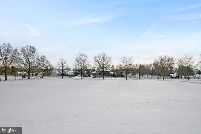 118 MIDDLE CREEK RD, Gilbertsville, PA 19525