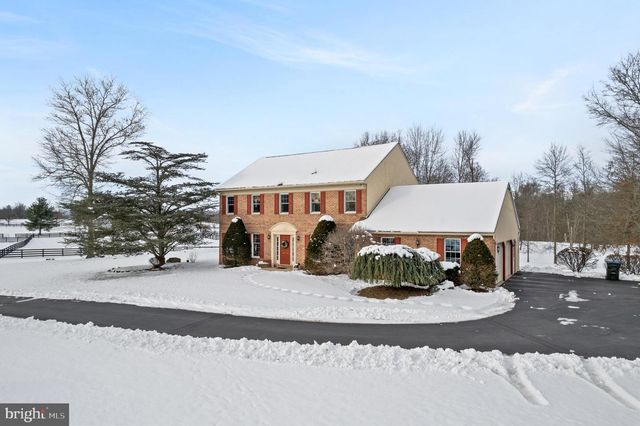 118 MIDDLE CREEK RD, Gilbertsville, PA 19525