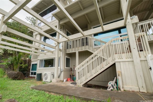 590 Alihi Place, Kailua, HI 96734