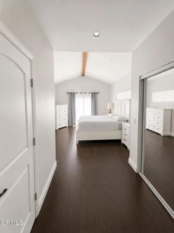 11000 Penrose Street, Los Angeles, CA 91352