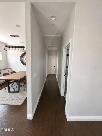 11000 Penrose Street, Los Angeles, CA 91352