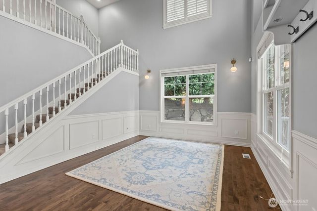 25424 NE 39th Way, Redmond, WA 98053