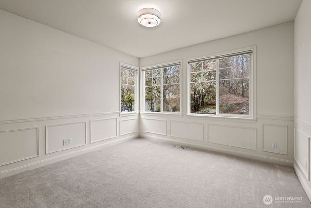 25424 NE 39th Way, Redmond, WA 98053