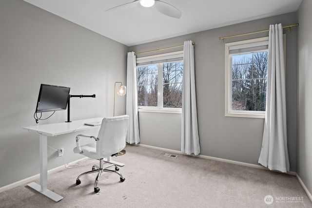 25424 NE 39th Way, Redmond, WA 98053