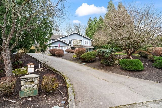 25424 NE 39th Way, Redmond, WA 98053