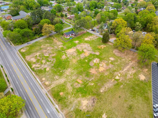 2504 Memorial Blvd, Springfield, TN 37172