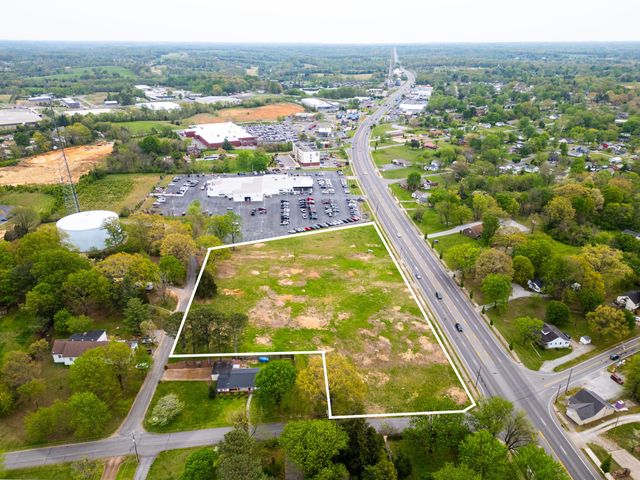 2504 Memorial Blvd, Springfield, TN 37172