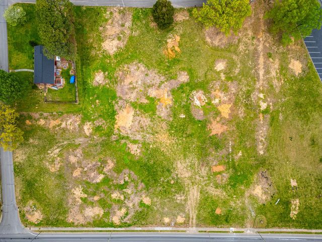 2504 Memorial Blvd, Springfield, TN 37172