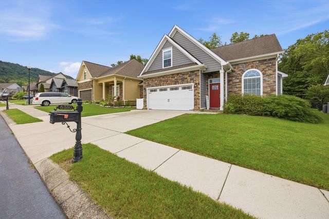 8380 Deer Run Circle, Ooltewah, TN 37363