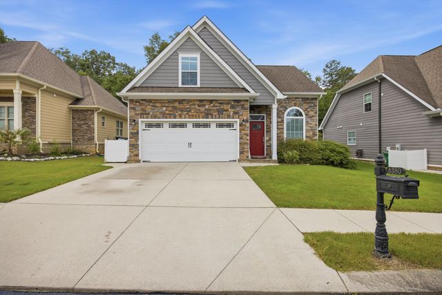 8380 Deer Run Circle, Ooltewah, TN 37363