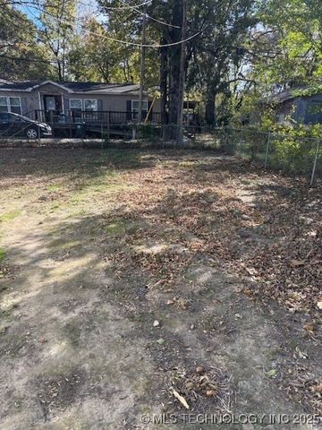 621 Kankakee Street, Muskogee, OK 74403