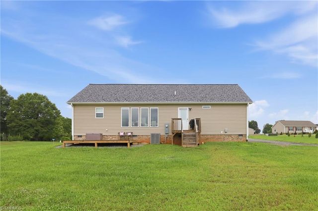 1046 Herberts Drive, Yadkinville, NC 27055