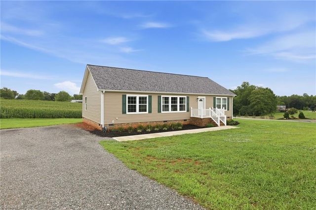 1046 Herberts Drive, Yadkinville, NC 27055