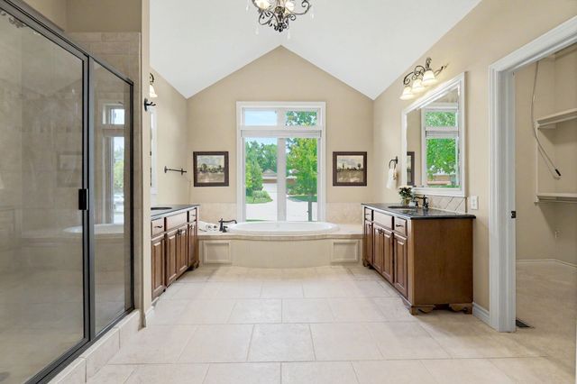 13104 E Mainsgate Cir, Wichita, KS 67228