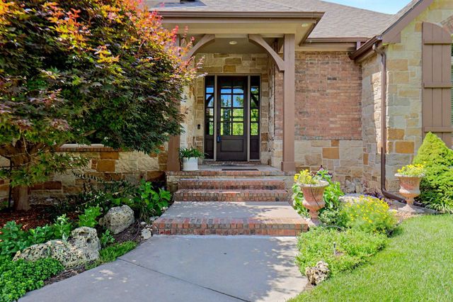 13104 E Mainsgate Cir, Wichita, KS 67228