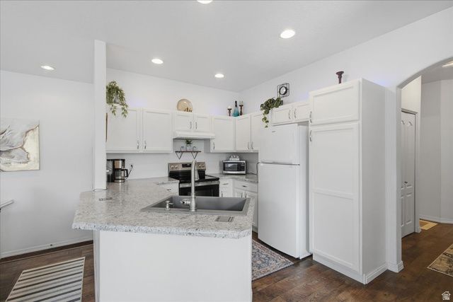 3854 W GARONNE AVE, West Jordan, UT 84084