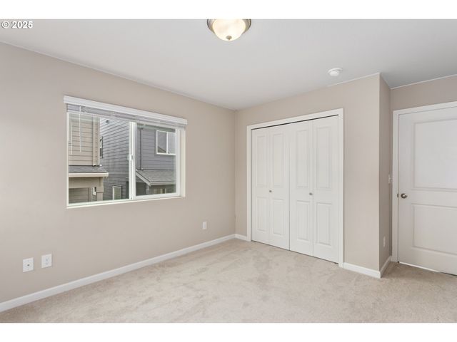 9019 N DOGWOOD St, Camas, WA 98607