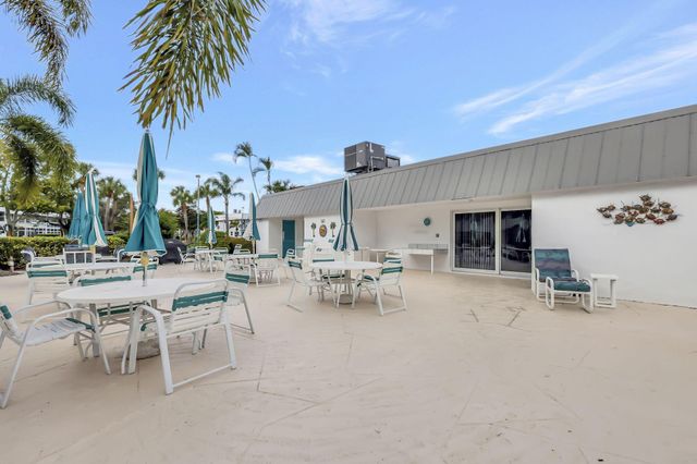 2929 SE Ocean Boulevard 117-7, Stuart, FL 34996